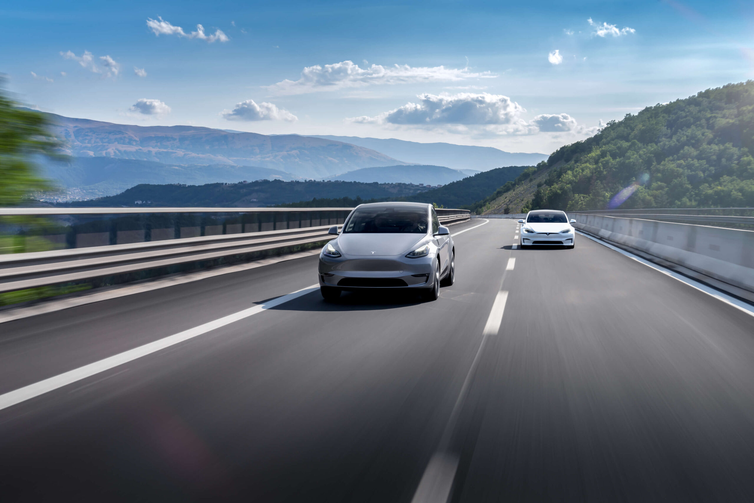 Waarom een Tesla kopen? Ontdek de Voordelen en Ervaringen